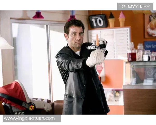 足球明星亲自上阵理发挑战展现个人风格与创意瞬间